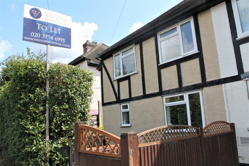 3Bedroom Semi Detached House To Rent Northwood HA6 VeeZed Residential