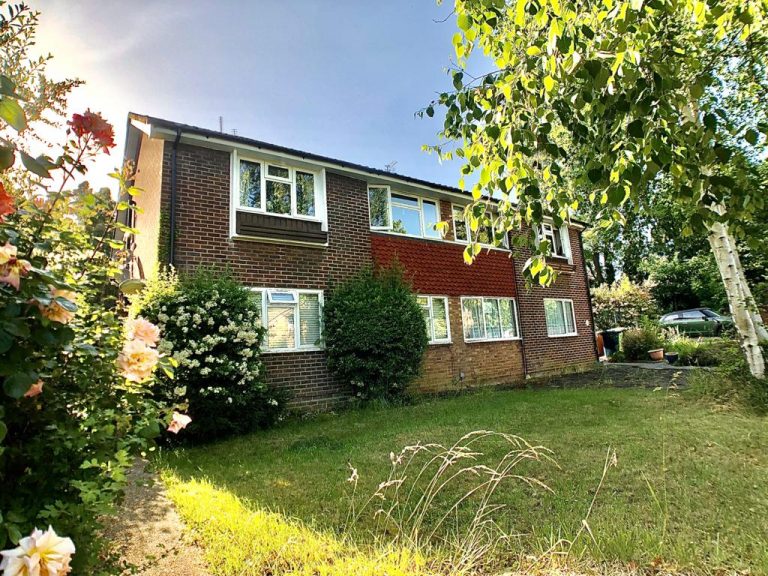 2Bedroom To Rent Pinner HA5 VeeZed Residential