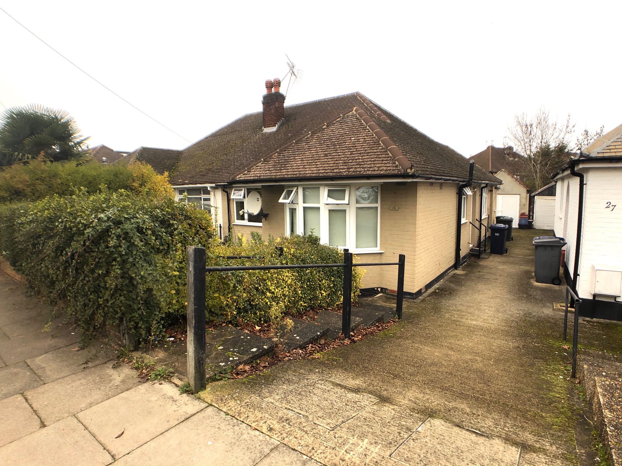 3Bed SemiDetached Bungalow To Rent Edgware HA8 VeeZed Residential